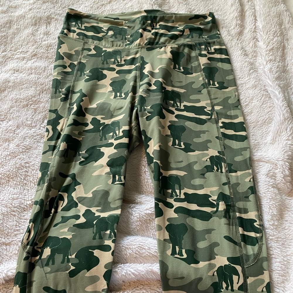 ivory ella green camo leggings womens size large